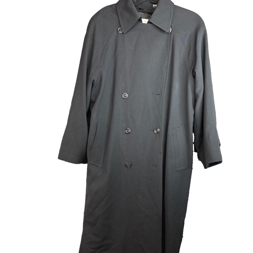 Black London fog trenchcoat